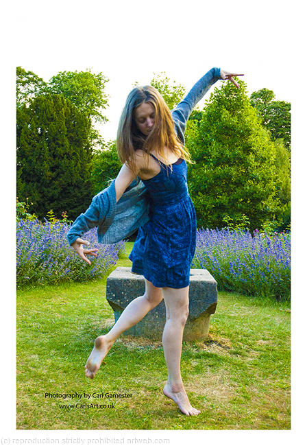 Girl Dancing 1