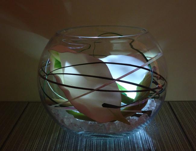 Calla Lily Bowl (white lights)