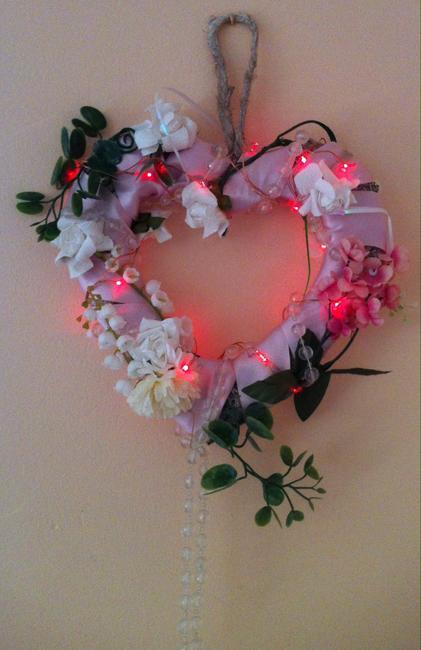 Shabby Chic Heart (with lights)