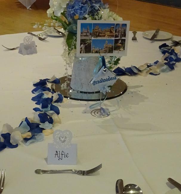 Name cards & petal design