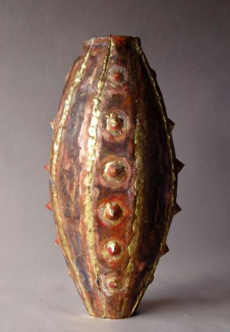 small knobbly pot