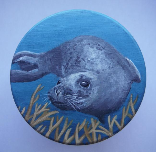 Grey Seal (swimming) Miniature