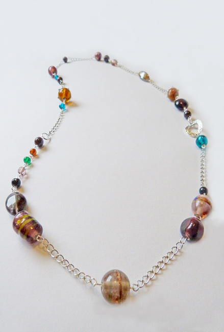 Glass beads chain necklace