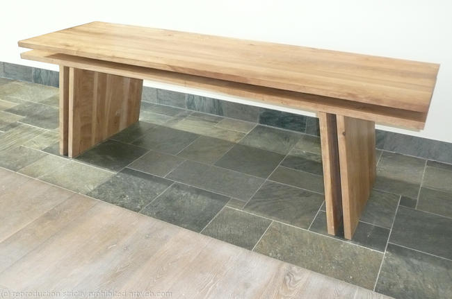 scarlet-table