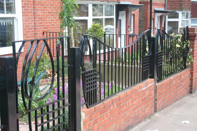 art deco railings gate
