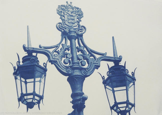 STREETLIGHT