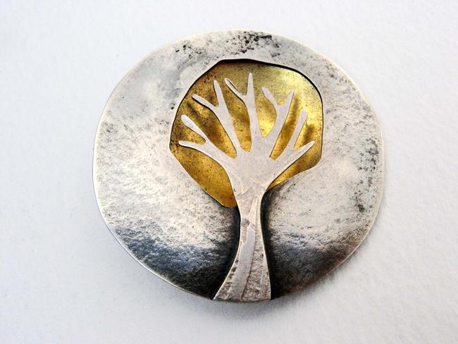 gold dome tree brooch