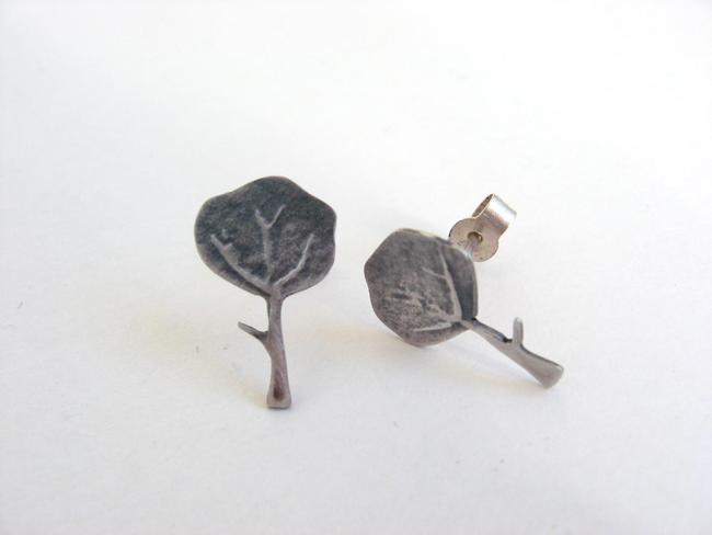 tree studs