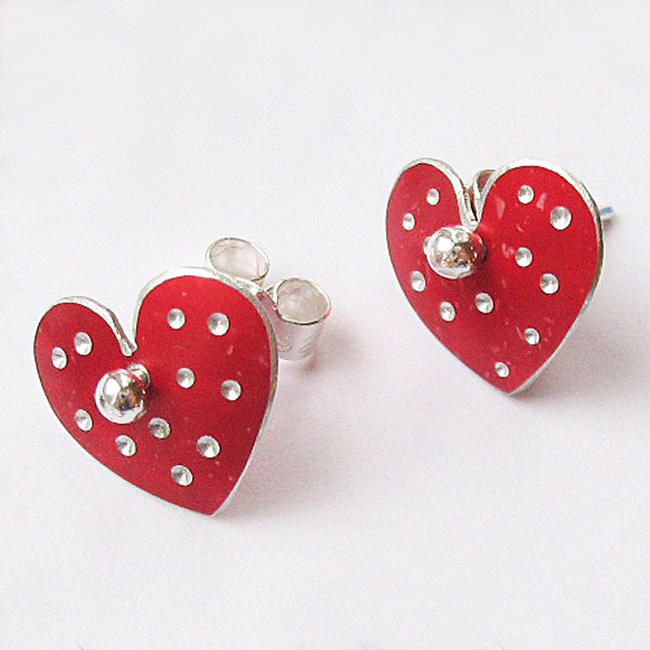 PD5 Polka dot heart stud earrings in red