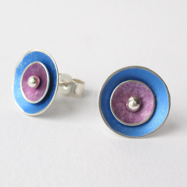 CD1 Double concave disc stud earrings in blue/mauve