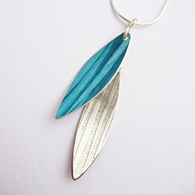 LC8 Two leaf pendant in petrol blue and milled silver