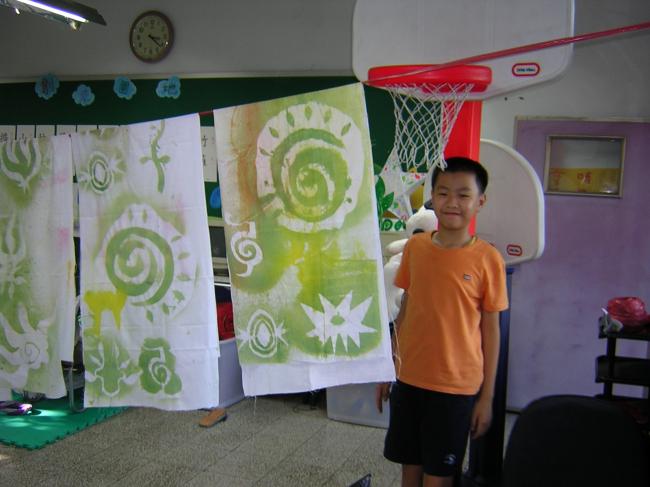Taiwan school fabric painting workshop