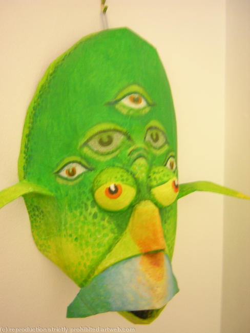 alien with eyes mask
