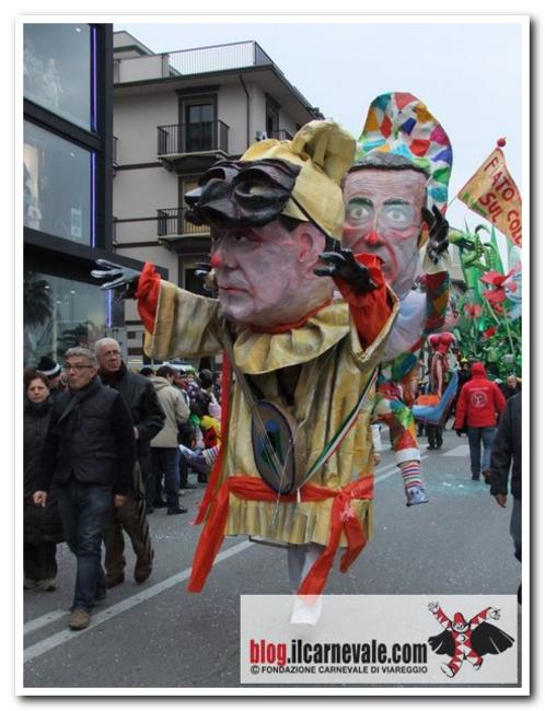 viareggio carnival figure