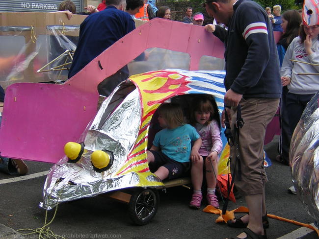 rocket ship trolley