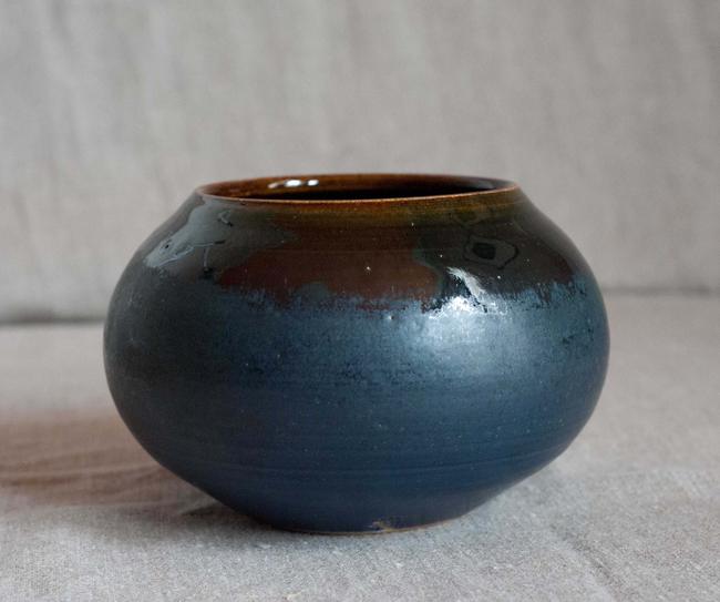 Bulbous Vase 13-6-34