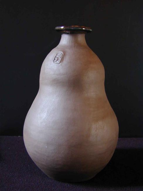 Peanut pot