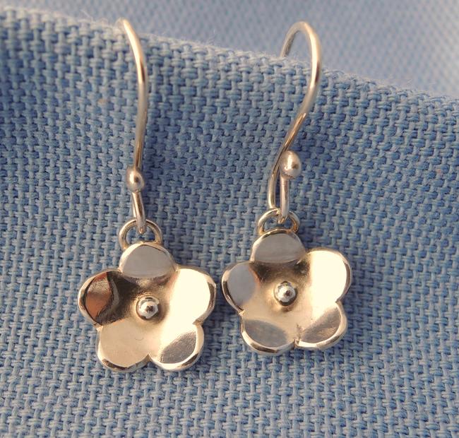 Flower earrings