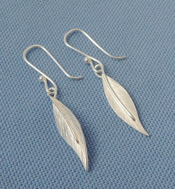 Leaf earrings