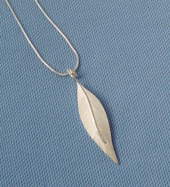 Shimmer Leaf Pendant