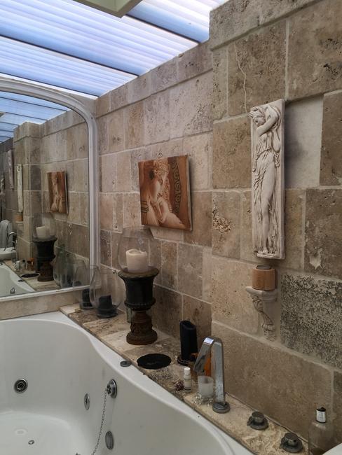 Roman bathroom
