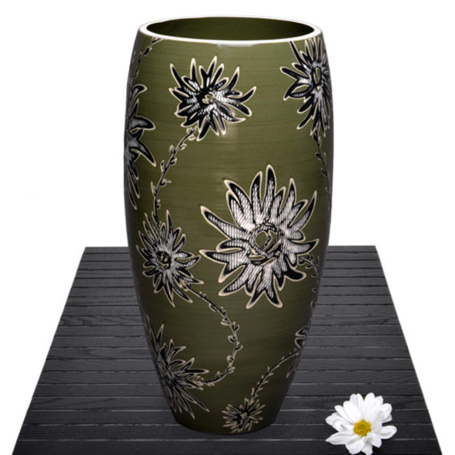 Rowena Gilbert: Large Curved Vase Flower Design
