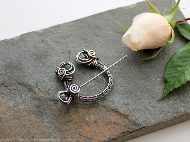 Penannular Brooch - Woven Sterling silver and faceted Green Tourmaline