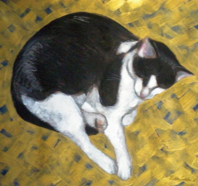 cat-on-its-tippy-toes