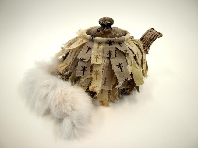 Artefact Tsukumogami - by Paul Wye