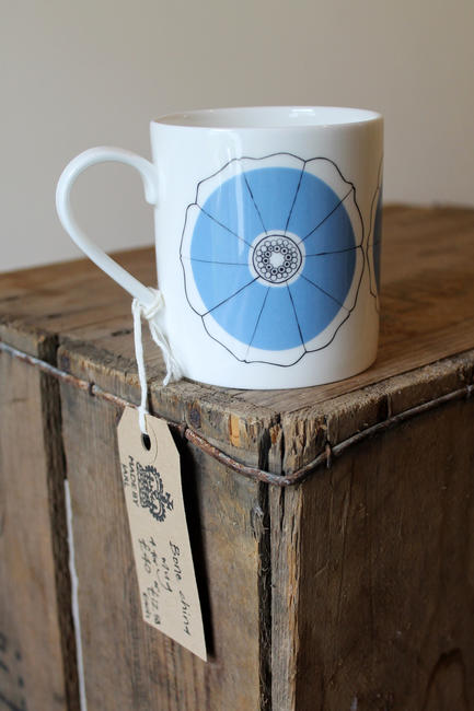 Bindweed flower mug