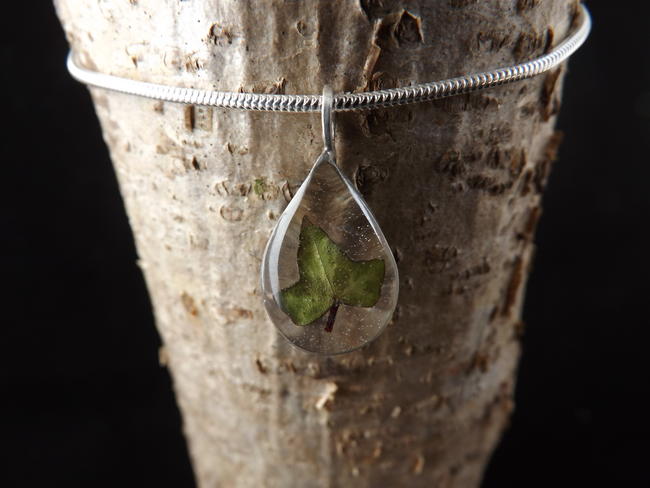 Ivy necklace