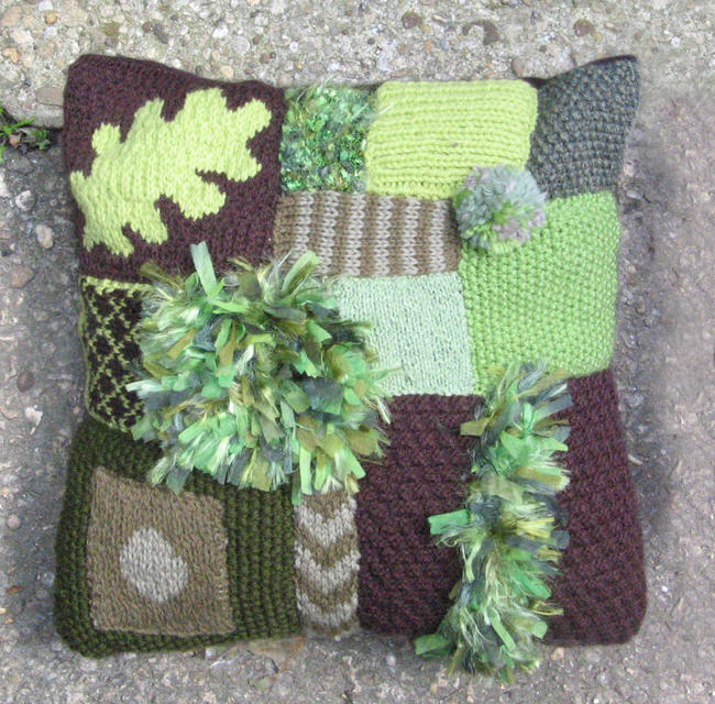 green oak leaf cushion