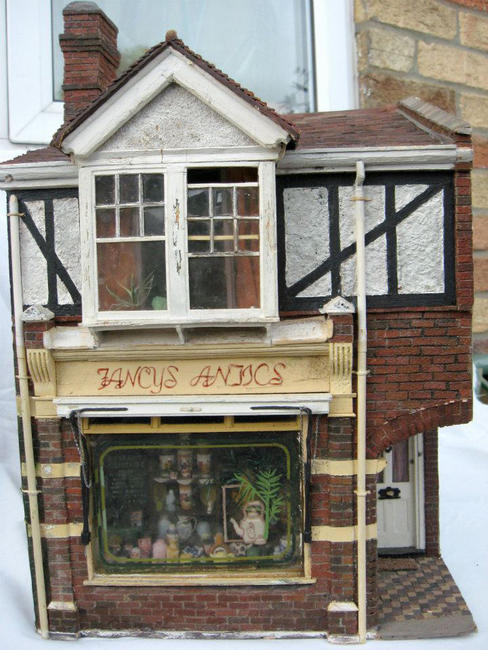 1:40 scale model of a shop