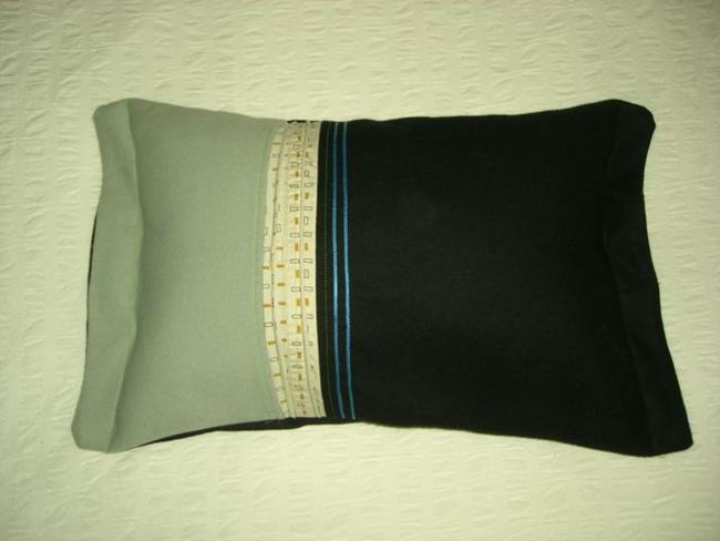 Oblong cushion- Mari