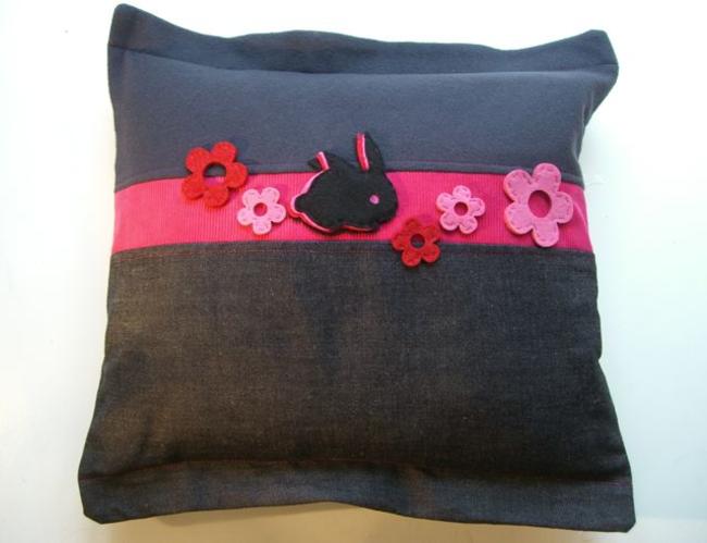 Pink felt rabbit and flower applique
