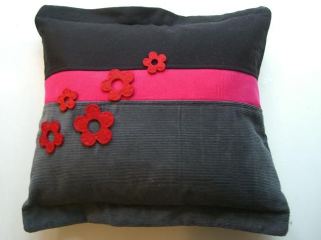 Pink felt flower applique Cashmere, Wool and Corduroy 46x46cm