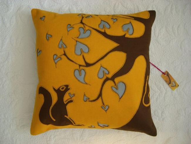 Squirrel cushion
