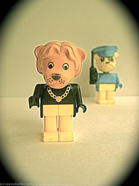 lionel lion and boris bulldog