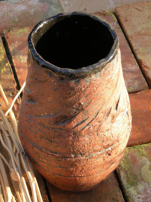 earthenware vessel 2