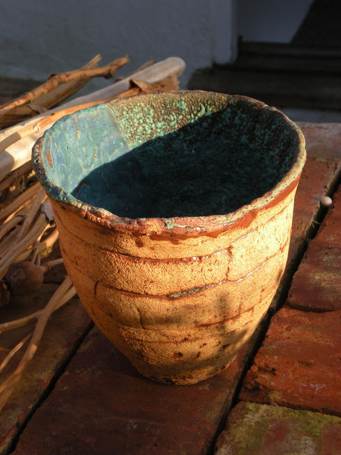 stoneware pot 1