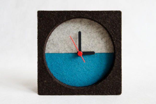 Felt Table Clock