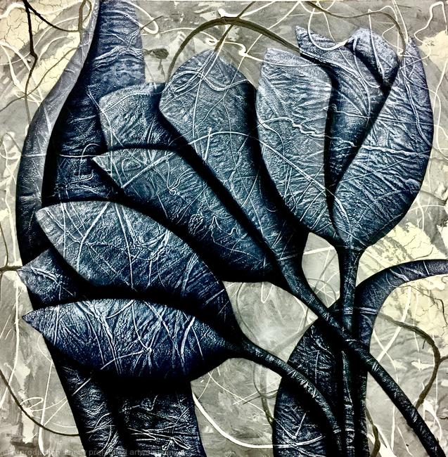 MONOCHROME TULIPS