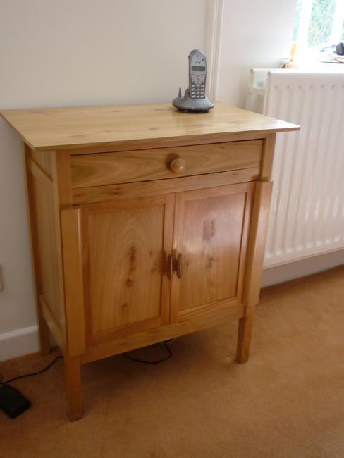 Side cupboard