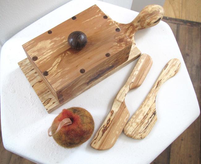 Butter Plate and knives by Robin Le Mare
