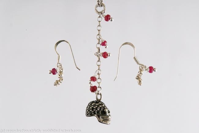 Skulls Collection - Rocking Skull