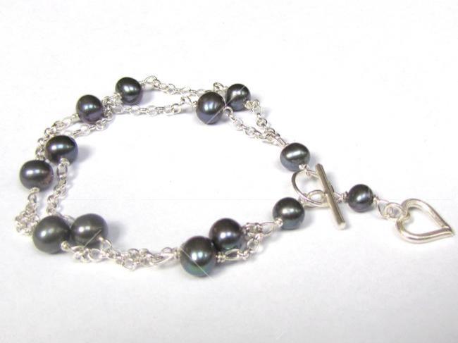 Double strand pearl bracelet