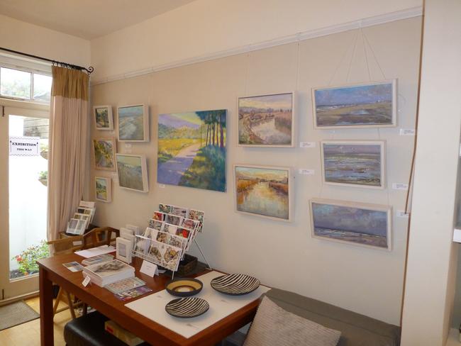 Frances Knight's oil paintings