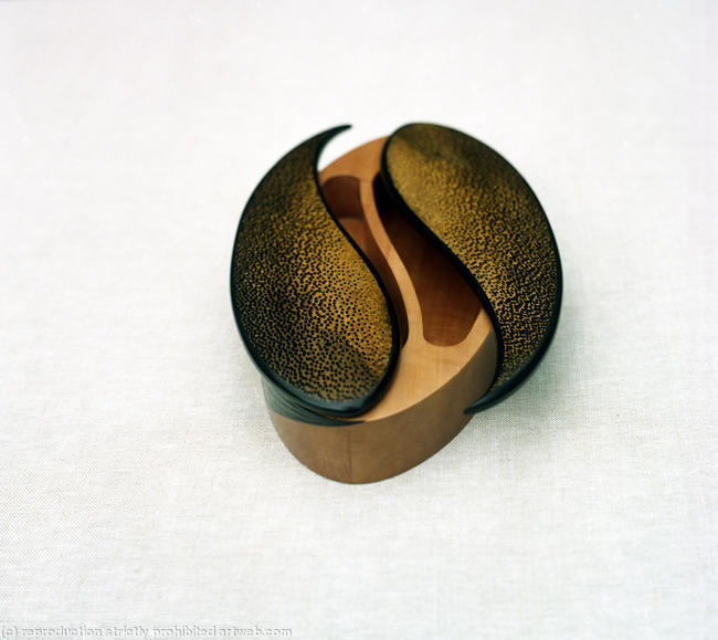 Yin Yang Fish Box