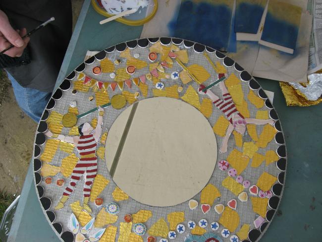 Applying the collage background