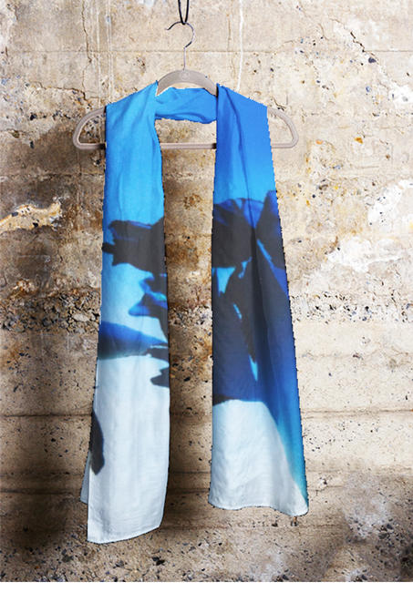 Iris the scarf